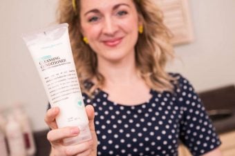 Nicole show how to use Cleansing Conditioner