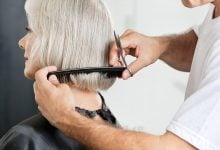 Women with gray hair at the hair stylist