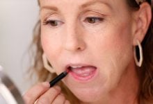 Anna K teaches 5 minute makeup routine